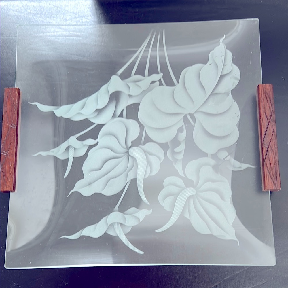 Elegant Hawaiian Glass Art Plate with Wooden Accent Handles